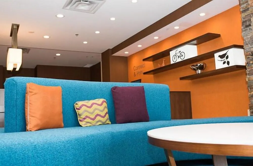 Fairfield Inn & Suites By Marriott Edmonton North Hotel