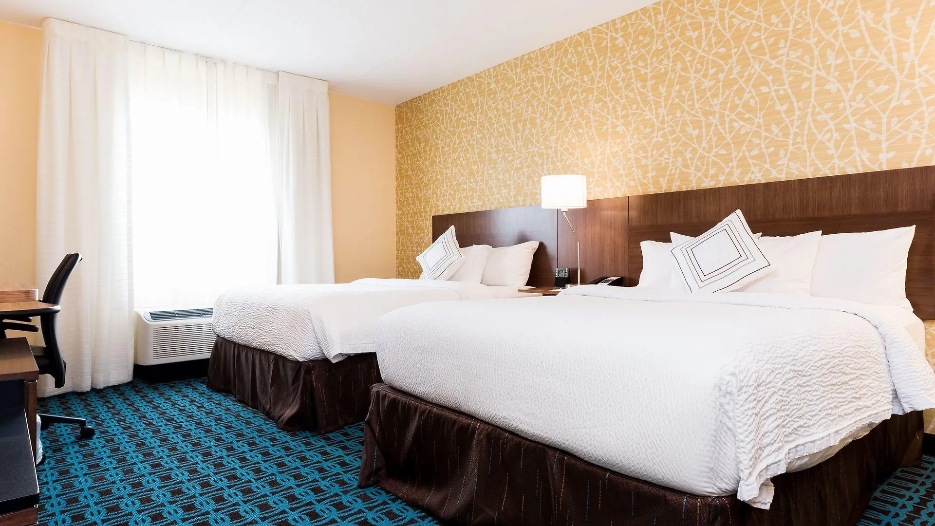 Fairfield Inn & Suites By Marriott Edmonton North Hotel