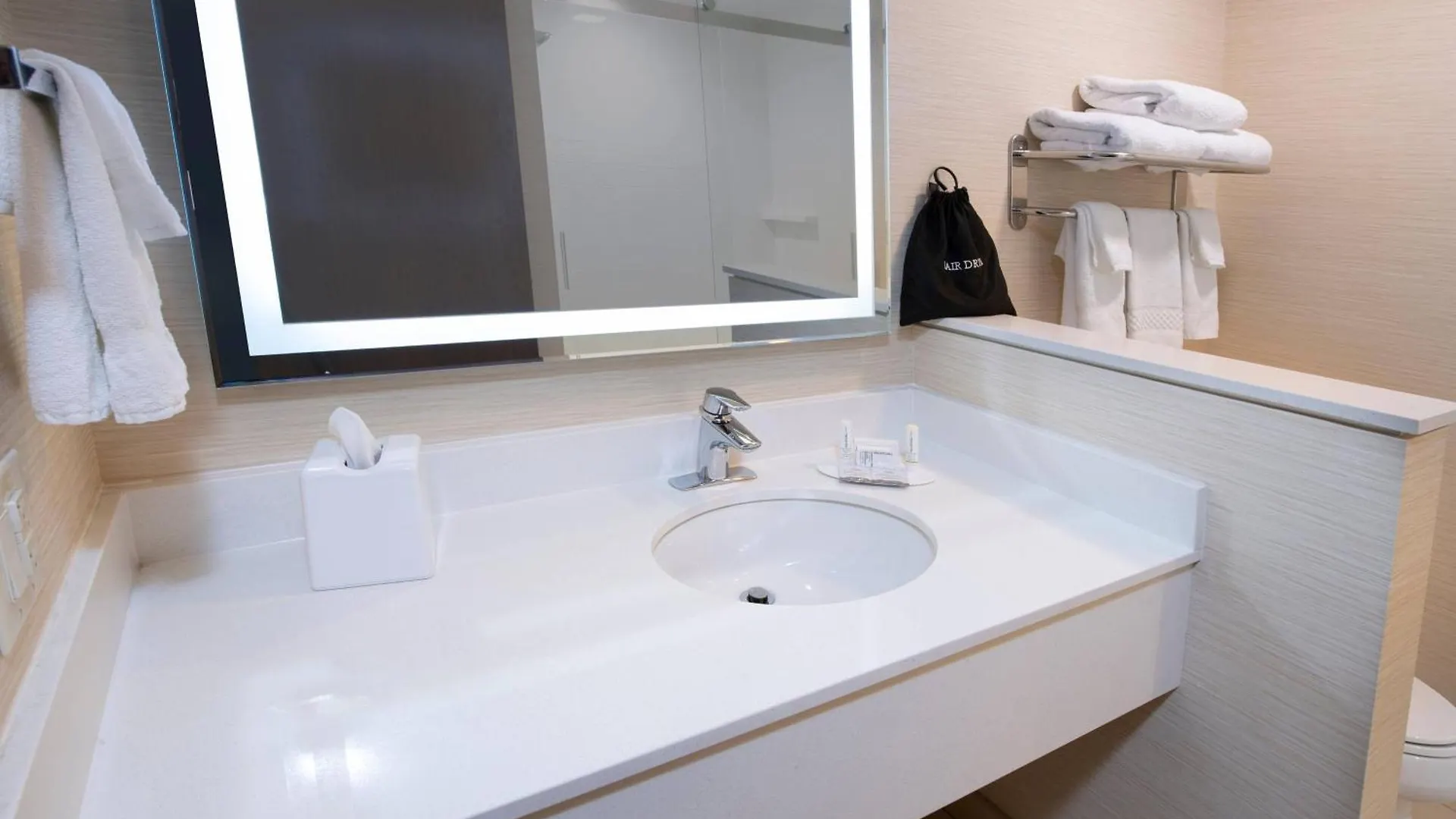 Fairfield Inn & Suites By Marriott Edmonton North Canada