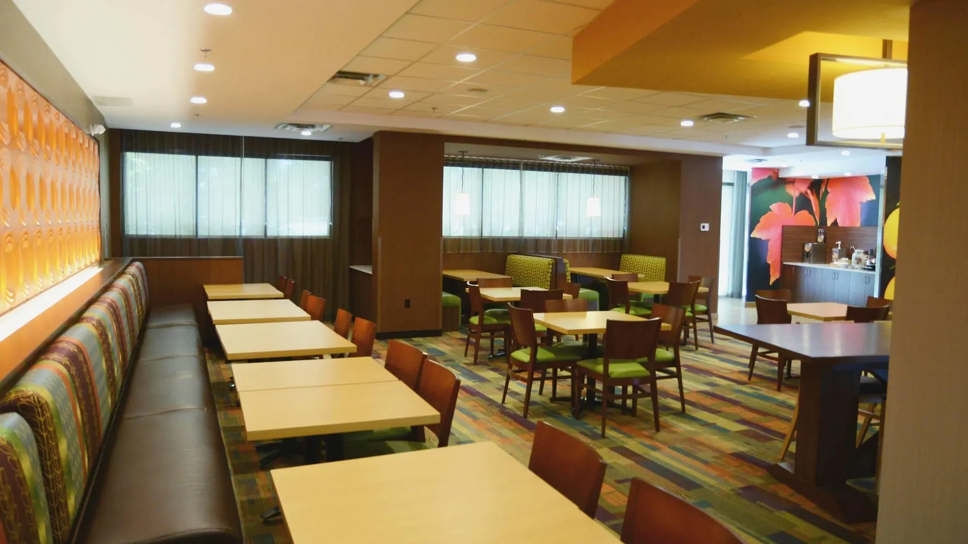 Fairfield Inn & Suites By Marriott Edmonton North Hotel